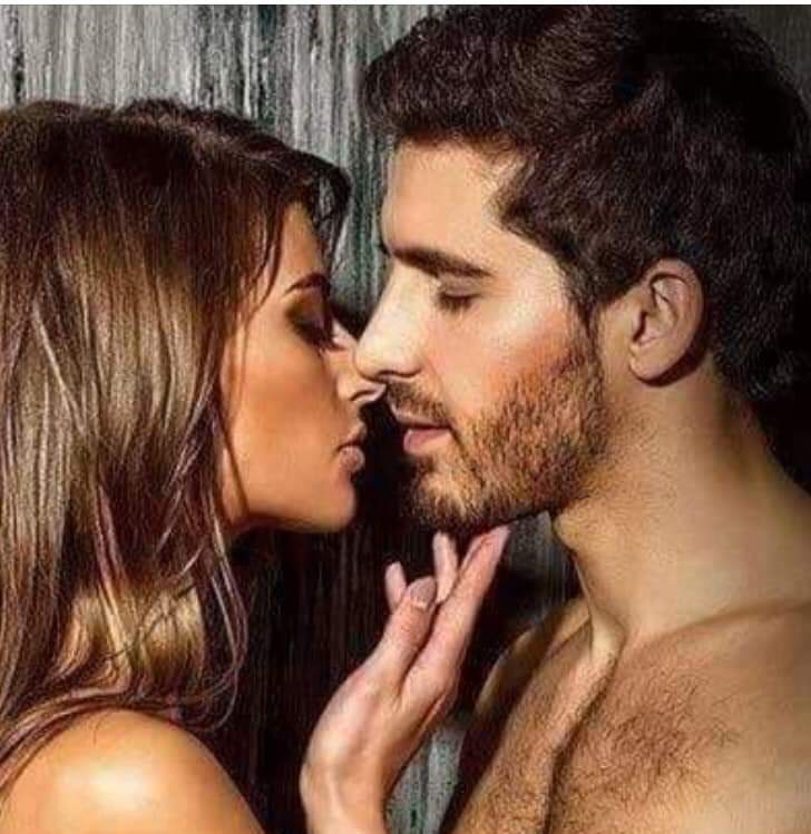 صور ساخنه في غرفة النوم