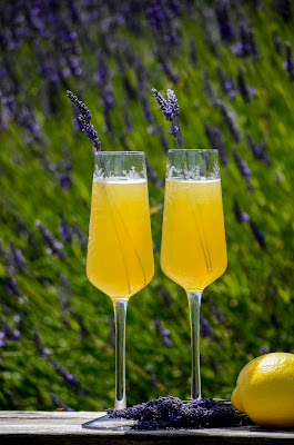 How To Make The Perfect Lavender Lemon Mimosa