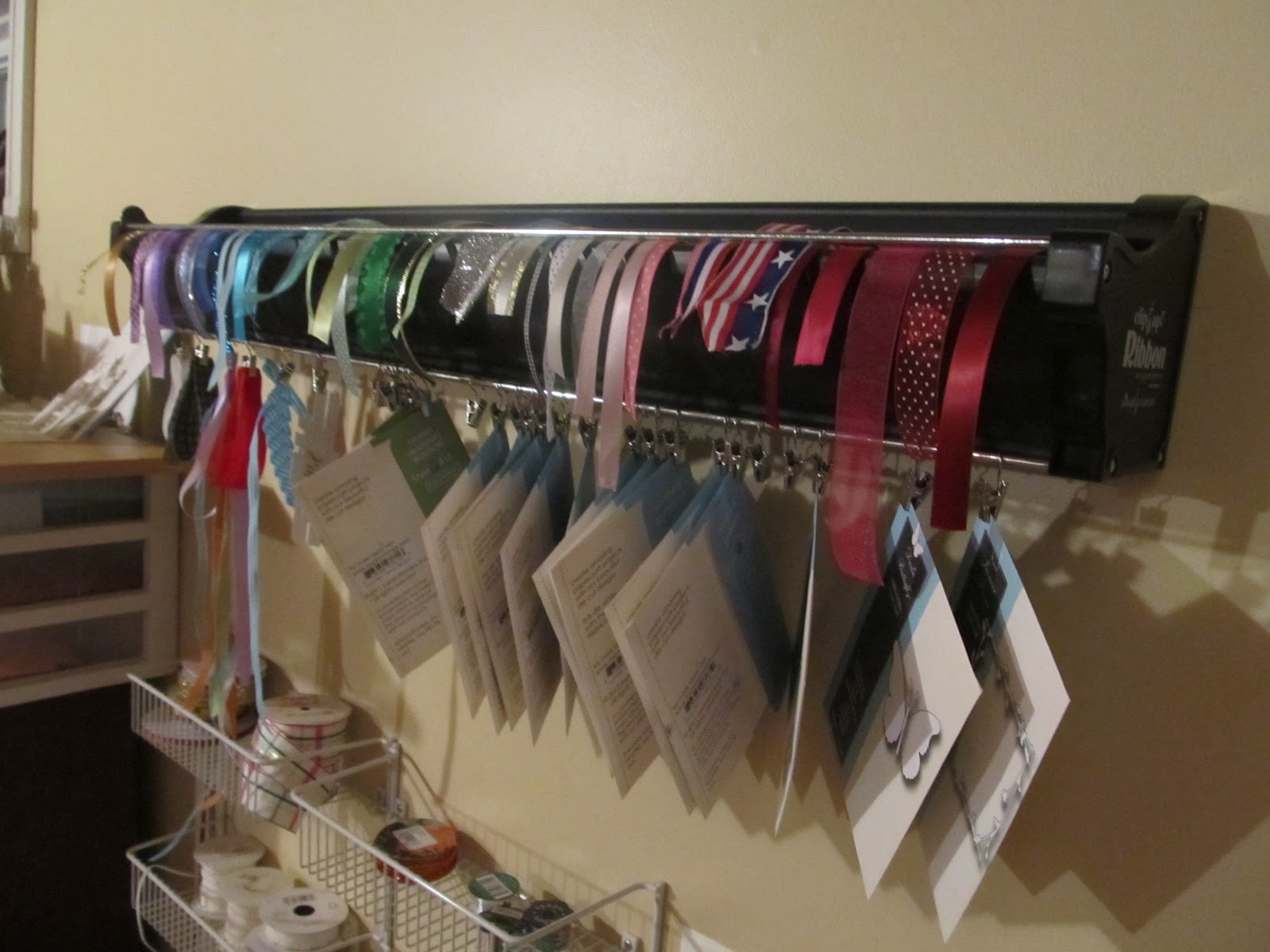 Calla Lily Studio Blog: Clip It Up Ribbon Organizer!