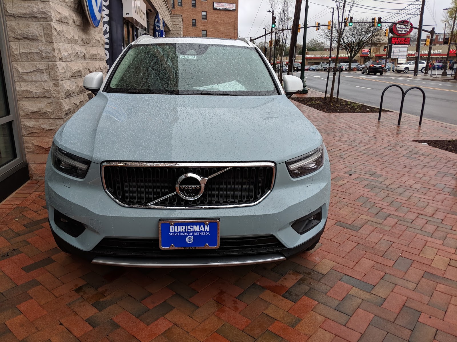 Robert Dyer Bethesda Row Volvo XC40 arrives in Bethesda (Photos)