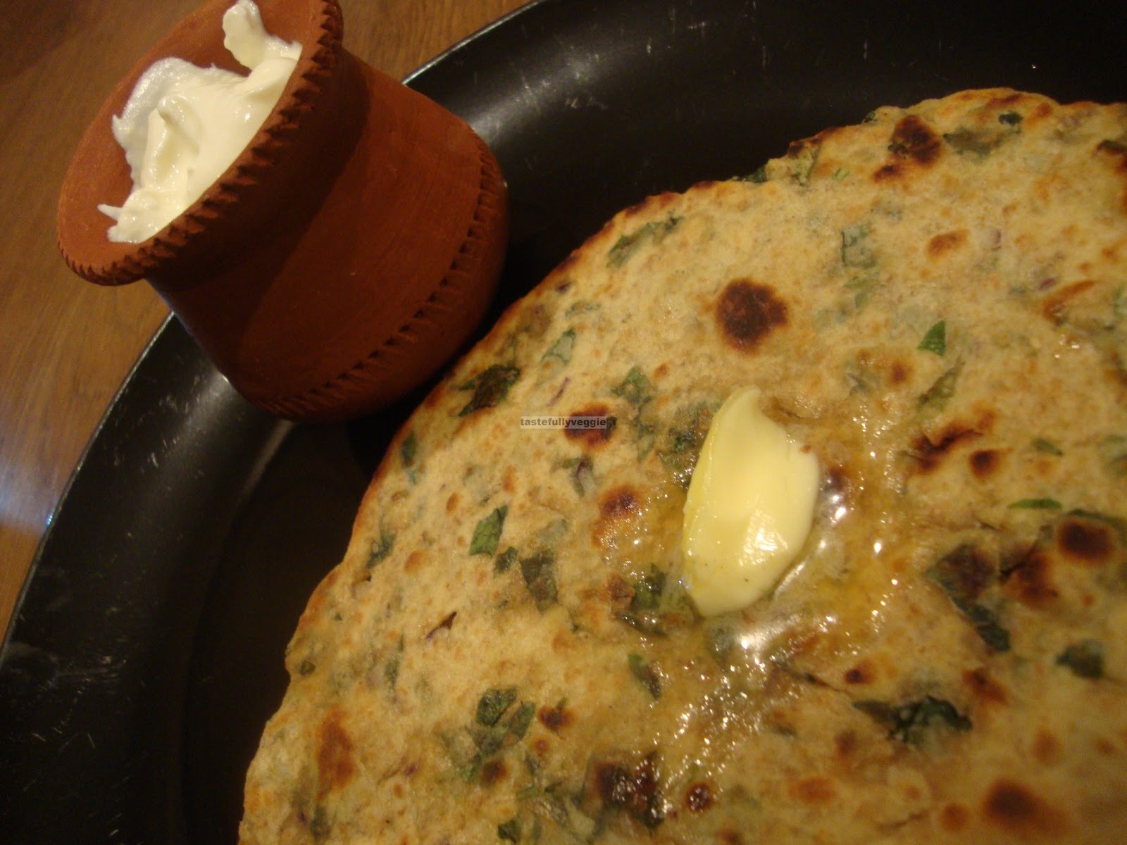 Tastefully Veggie ...: Missi Roti