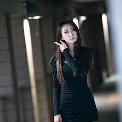 Park Hyun Sun Sexy in an Underpass Foto 8