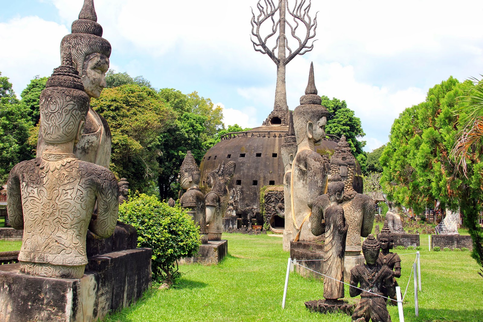 Лаос будда парк