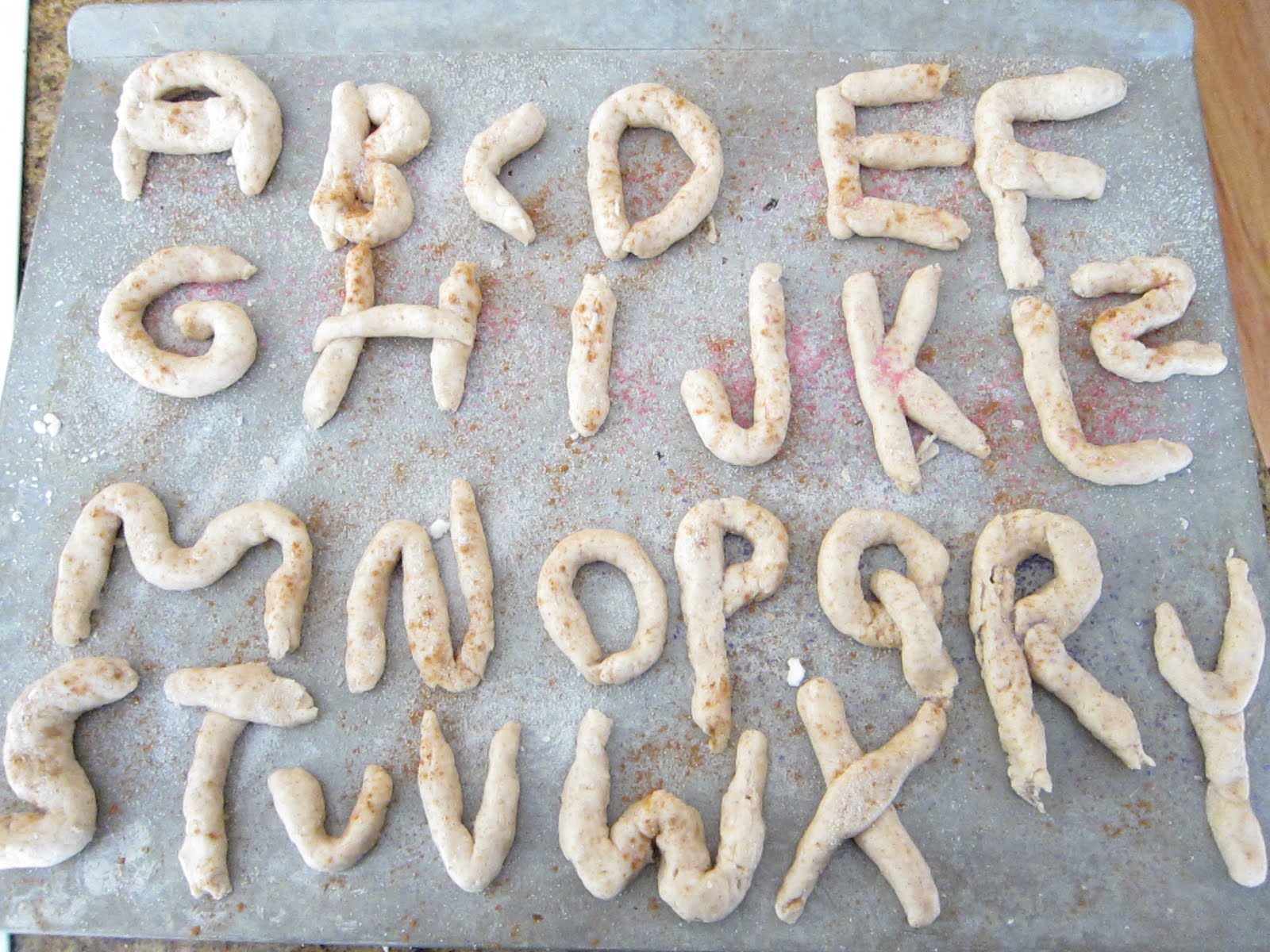 Sorelle in cucina Crafty Cooking Cinnamon Sugar Alphabet Cookies