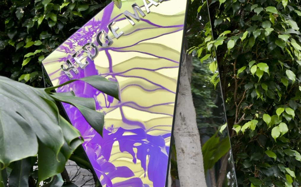 Entree Kibbles Hedge Maze Jewel Changi Airport [Singapore] 