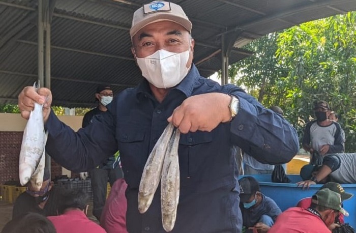 KKP Bagikan Paket Ikan Segar Hasil Budidaya saat Momen Lebaran