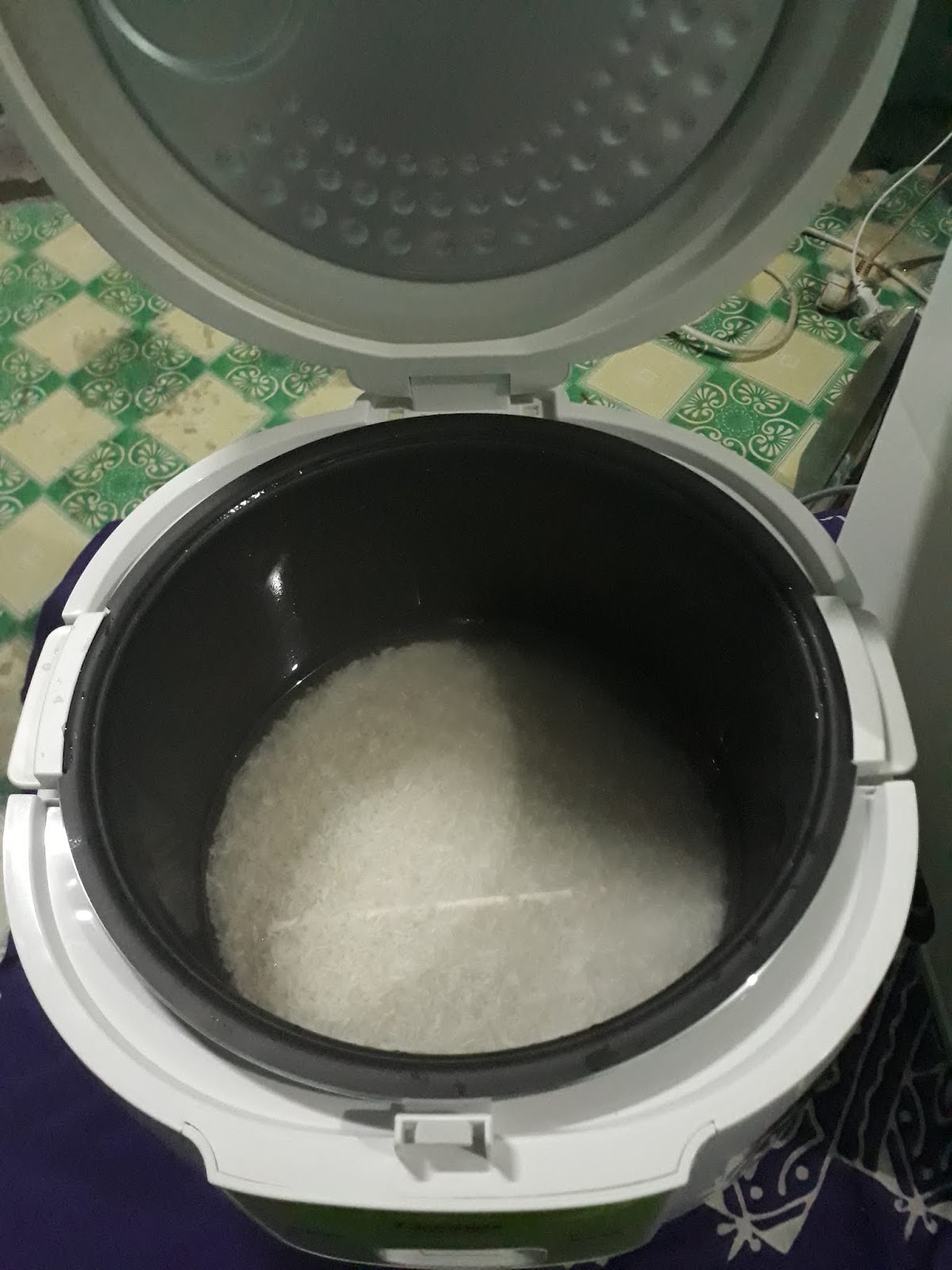 Menanak Nasi Lebih Sehat dan Enak, dengan Menggunakan Rice Cooker