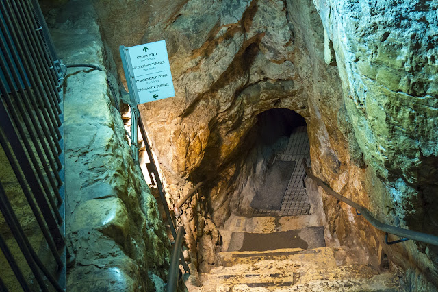 Силоамский тоннель (Шилоах) или тоннель Езекии (Хискиягу)