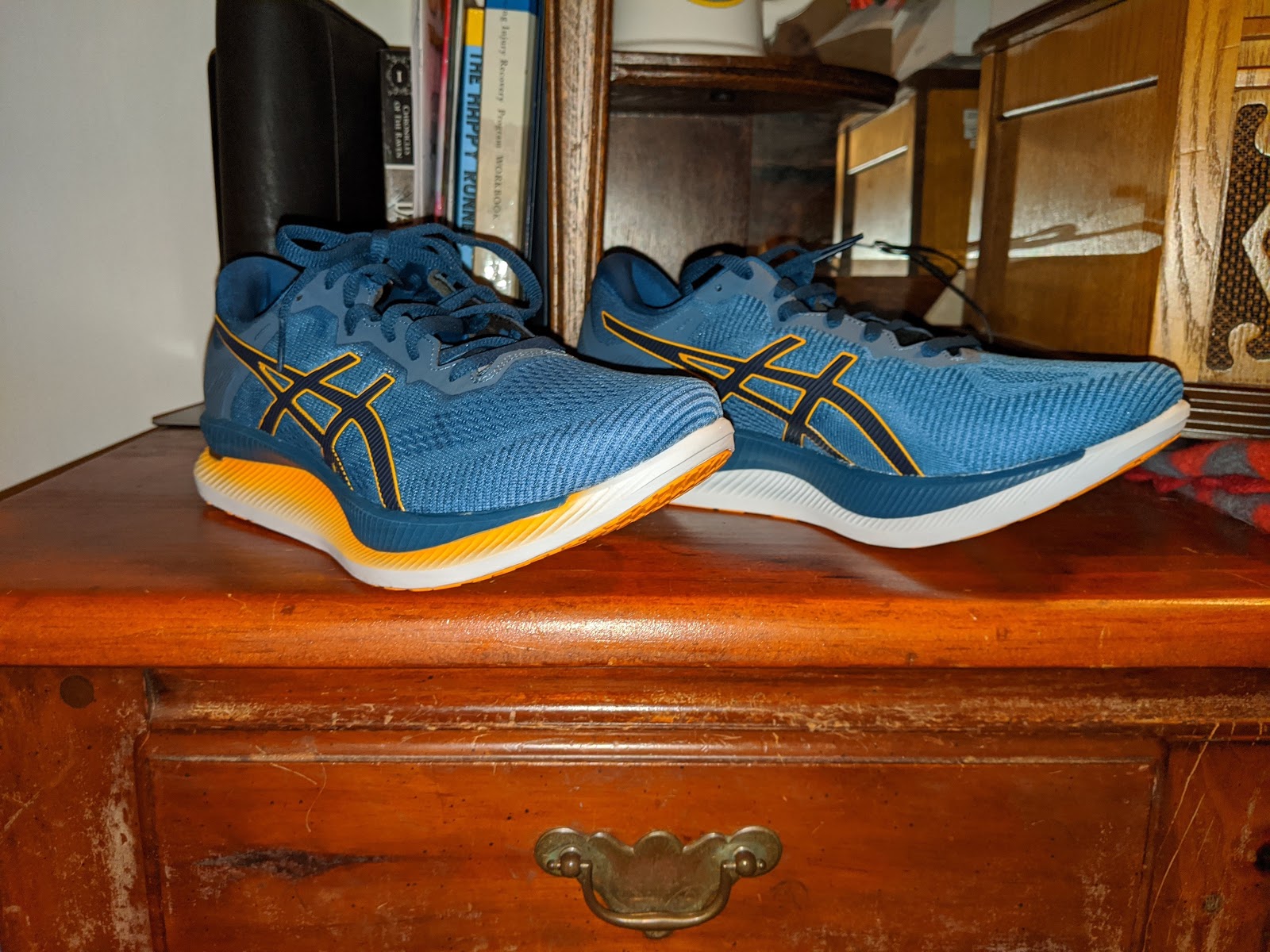 asics 28 asics 28