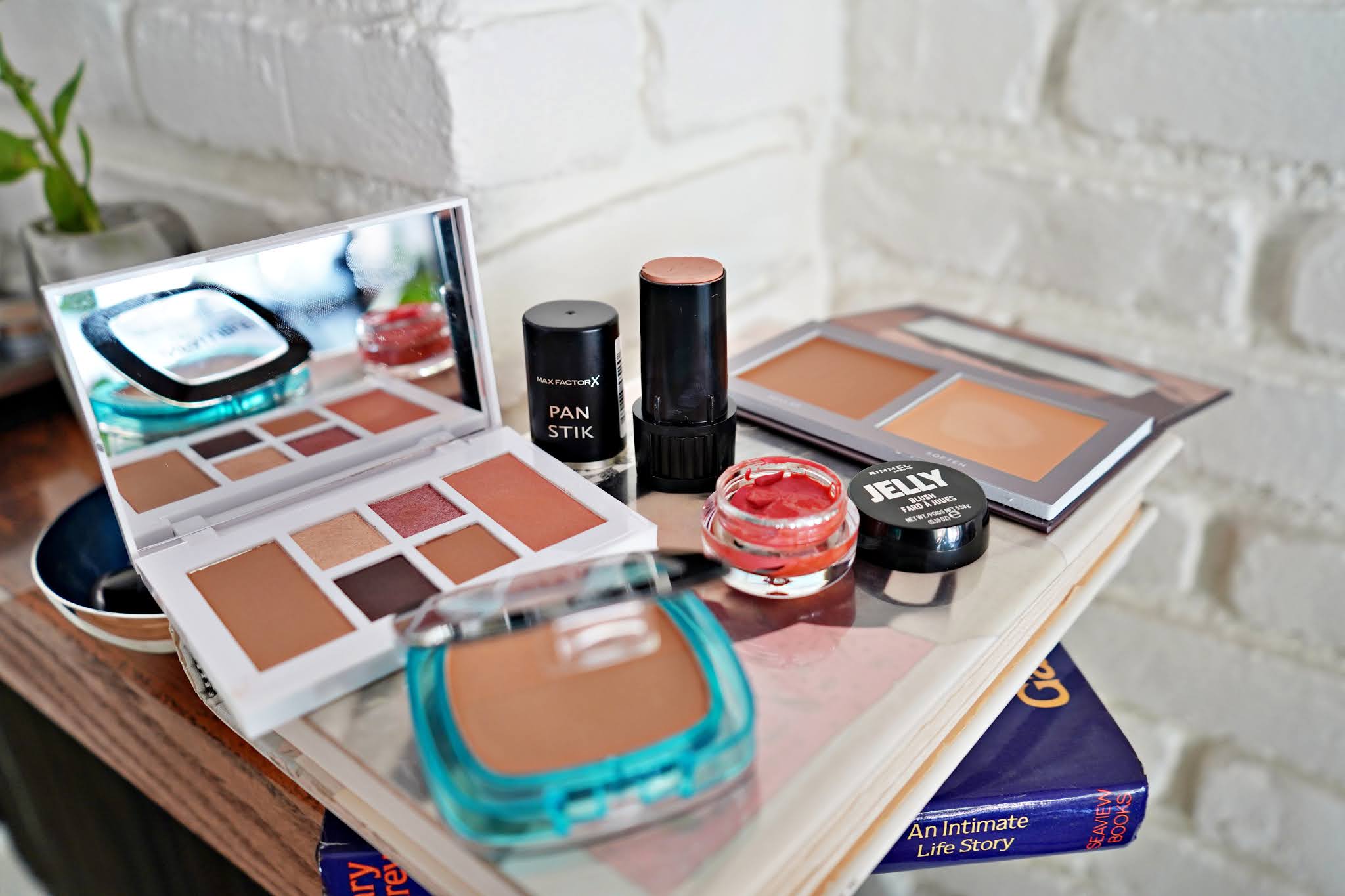 different makeup products to get a Preppy Beauty Look