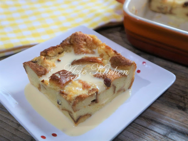 Puding Roti Dengan Sos Yang Sedap