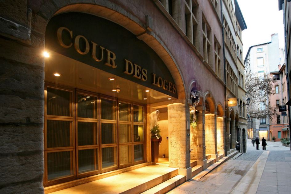 La Cour des Loges - Vieux Lyon La Cour des Loges - Vieux Lyon