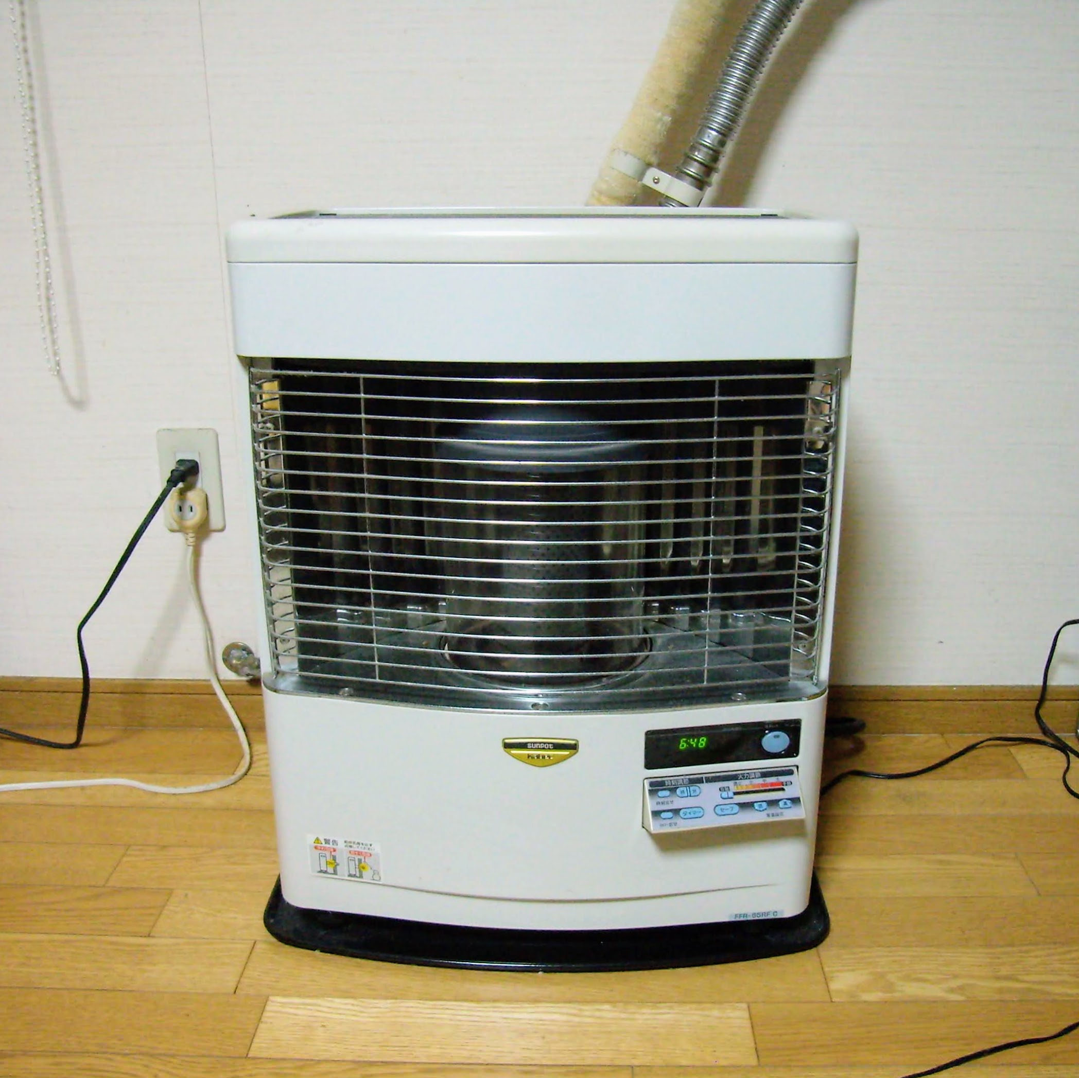 サンポット FFストーブ FJR-705K 分解掃除済み サンポット FFストーブ FJR-705K 分解掃除済み サンポット FFストーブ