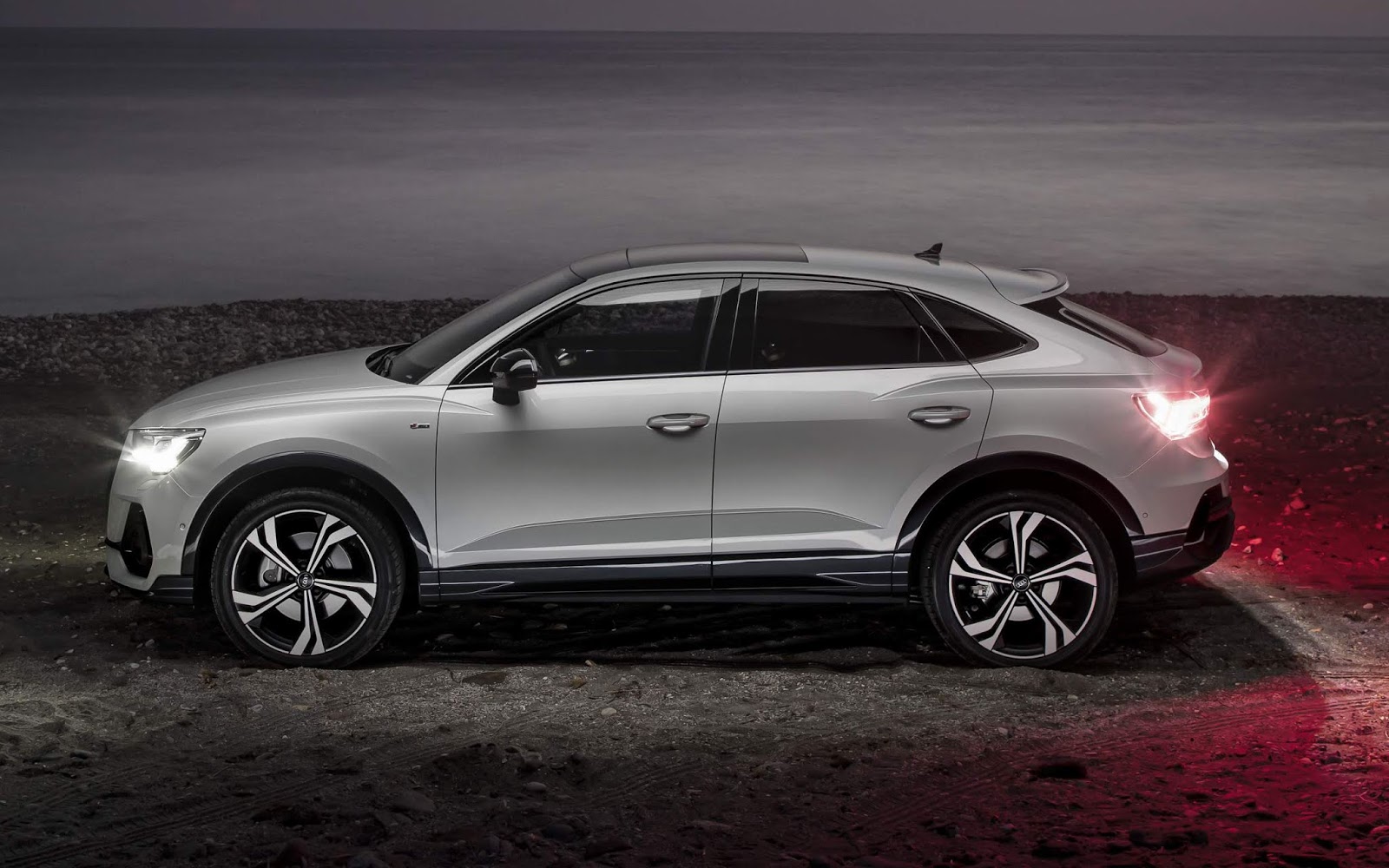 Audi Q3 Sportback quattro: o elegante e esportivo mini-Q8 - Ibiza Veículos
