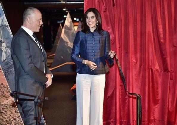 Crown Princess Mary opened Miniverse which is a science exhibition for children at Experimentarium Centre in Hellerup. Miniverse is a science exhibition