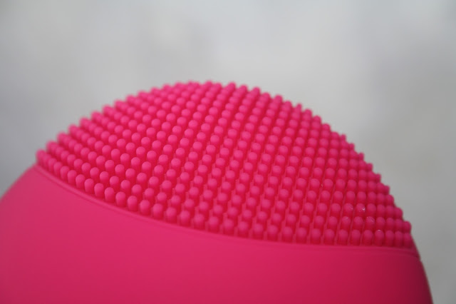 Foreo Luna Mini Skincare Device