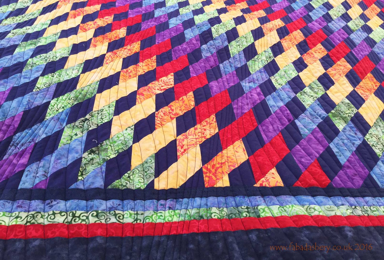 Fabadashery Longarm Quilting Rainbow Quilt by Rosemary