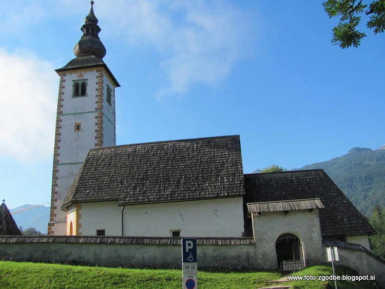 Bohinj, Bohinjsko jezero, Ribčev Laz, cerkev sv. Janeza Krstnika Slovenija, Gorenjska