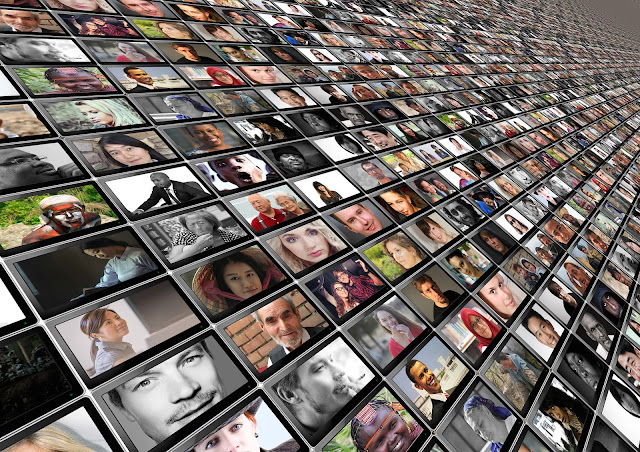 Pictures of many different people.