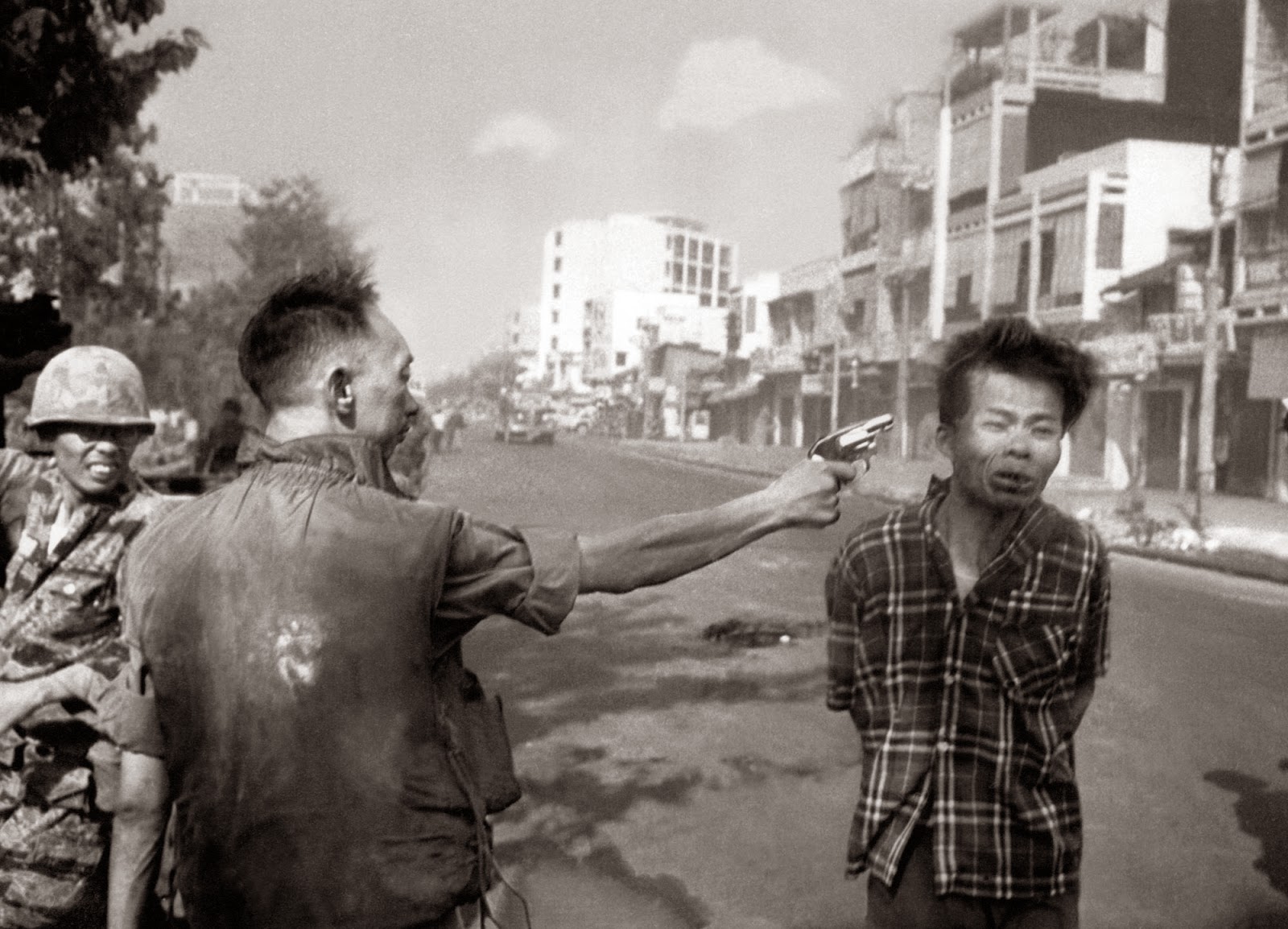 Saigon+Execution+Murder+of+a+Vietcong+by