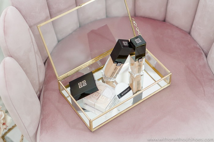 Prisme Libre Skin-Caring Glow, La nueva base de maquillaje fluida y polvos sueltos Prisme Libre Loose Powder de Givenchy