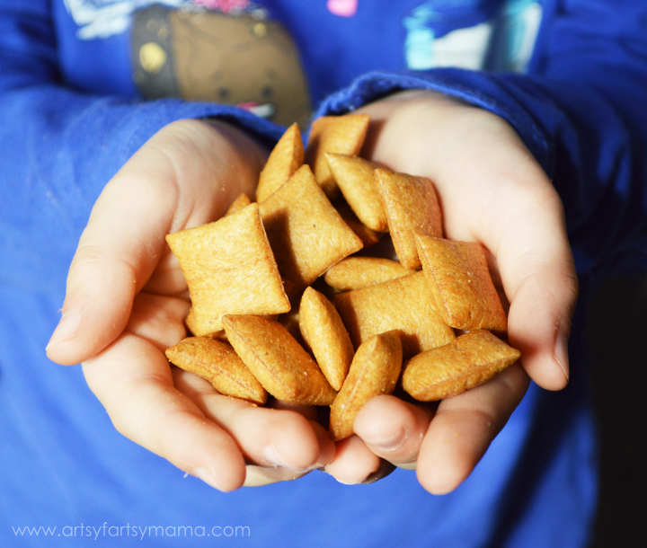 Teach Your Child Addition at Snack Time with Free Printable Math Bites Worksheet at artsyfartsymama.com