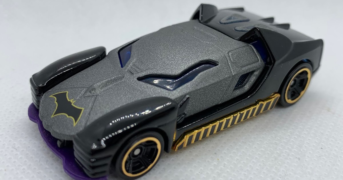 Batmobile Diecast Collection JME BATMAN REBIRTH Hot Wheels