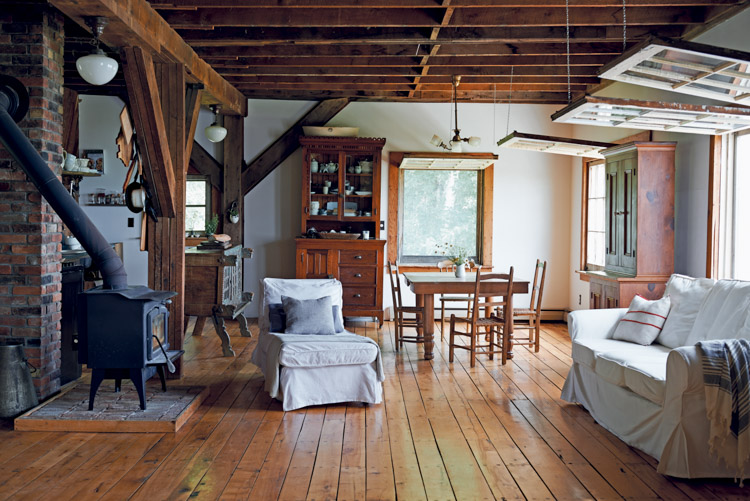 A Magical Farmhouse on a Hill In Vermont