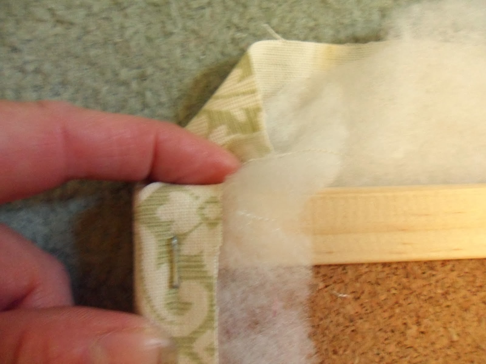 gillyflower How to Make a Fabric Covered Notice Board