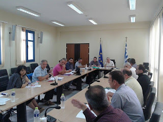 Σύσκεψη στην Περιφέρεια για το συντονισμό και τη λειτουργία  του στόλου του ΕΚΑΒ