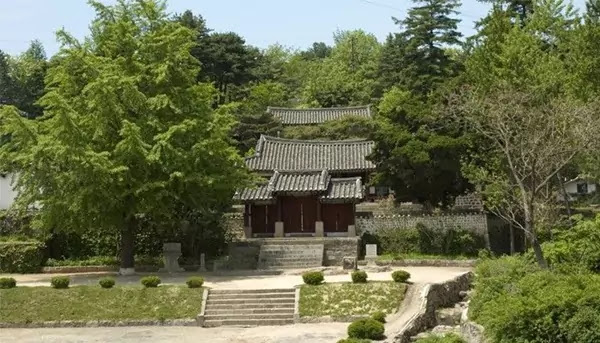 Sungyang Confucian Shrine