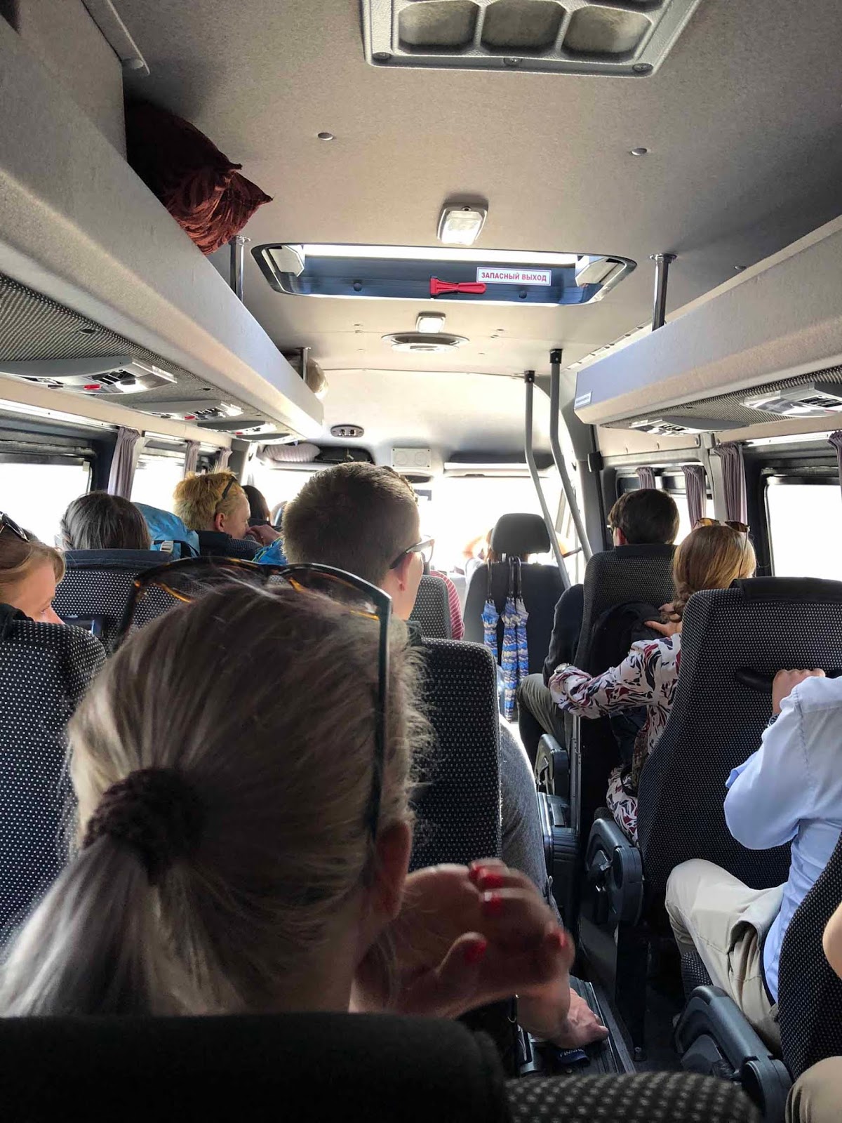 Bussikuljetus toimi hyvin, jonottamisen kautta tottakai Satama-Iisakinkirkko-satama