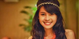 my style: Biodata Maudy Ayunda