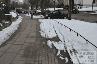 © hamburgize.com / Stefan Warda - "Geräumter Radweg" "Winterdienst" Veloroute 4 - Harvestehuder Weg