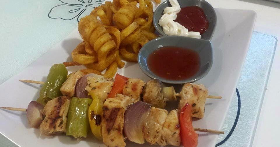 Tost Makinesinde Tavuk Sis Resimli Yemek Tarifleri Tost Makinesinde Tavuk Sis Resimli Yemek Tarifleri