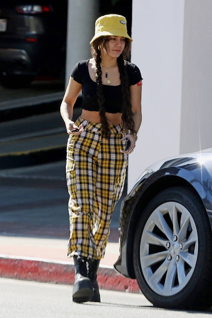 Vanessa Hudgens – Seen at a senior care facility in Los Angeles with her mom