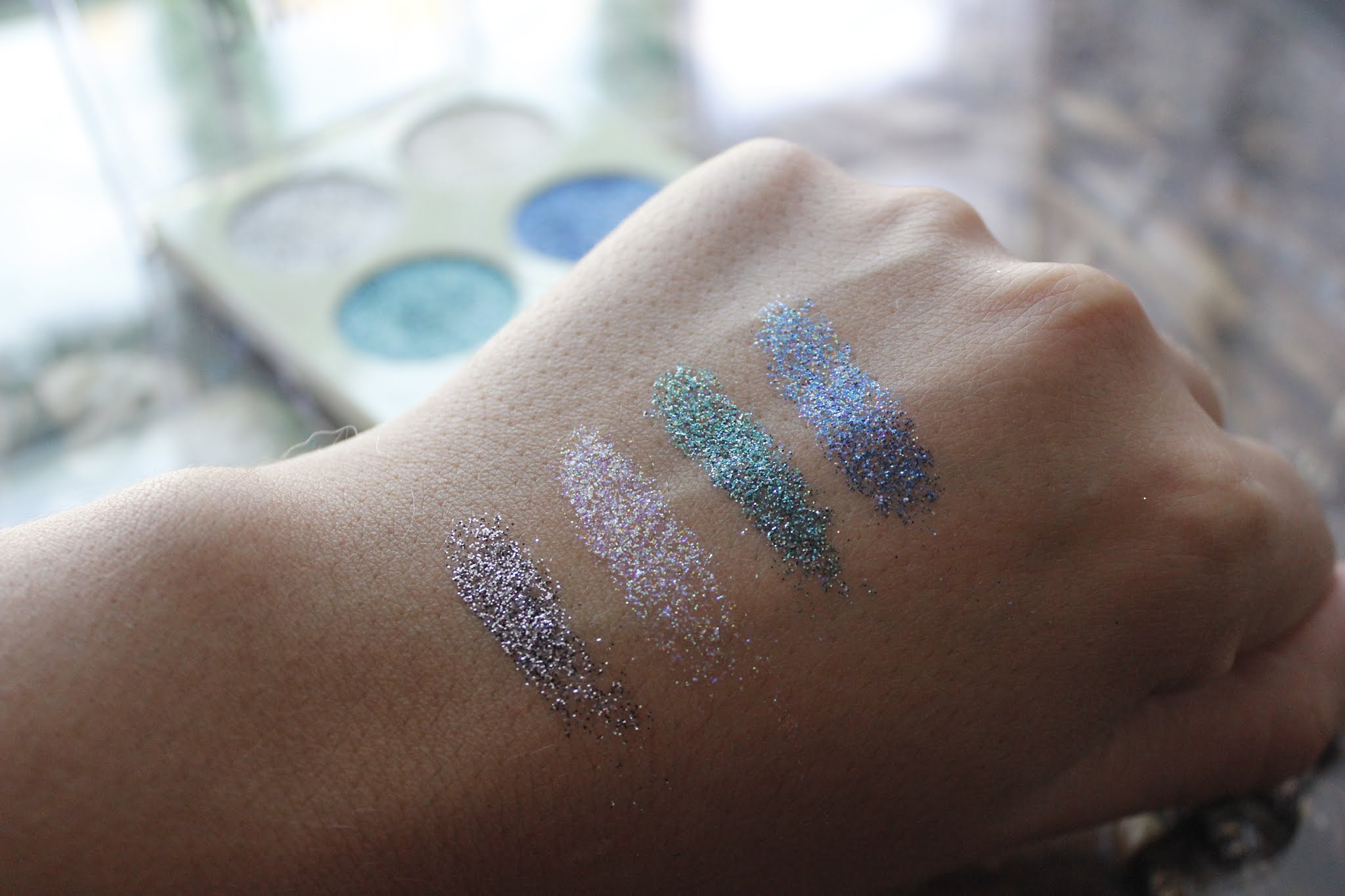 Glittery Eye Quad, Pixi Beauty Dreams of a Princess