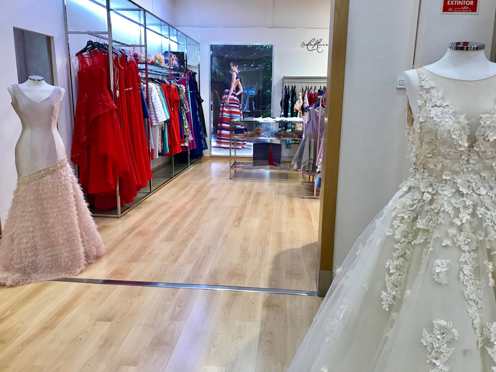 Tiendas de vestidos de fiesta en Murcia - Visitanos ahora - NOVIAS