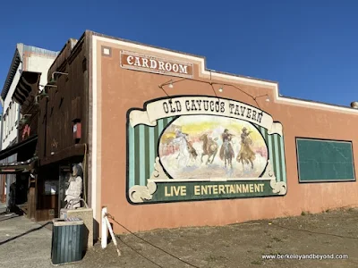 Old Cayucos Tavern mural in Cayucos, California