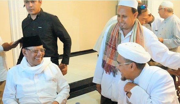 KH.Hasyim Muzadi bersama Habib Rizieq Syihab