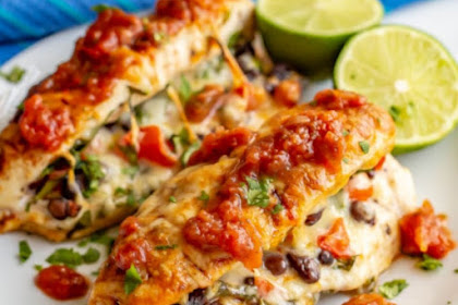 CHEESY MEXICAN STUFFED CHICKEN BREASTS