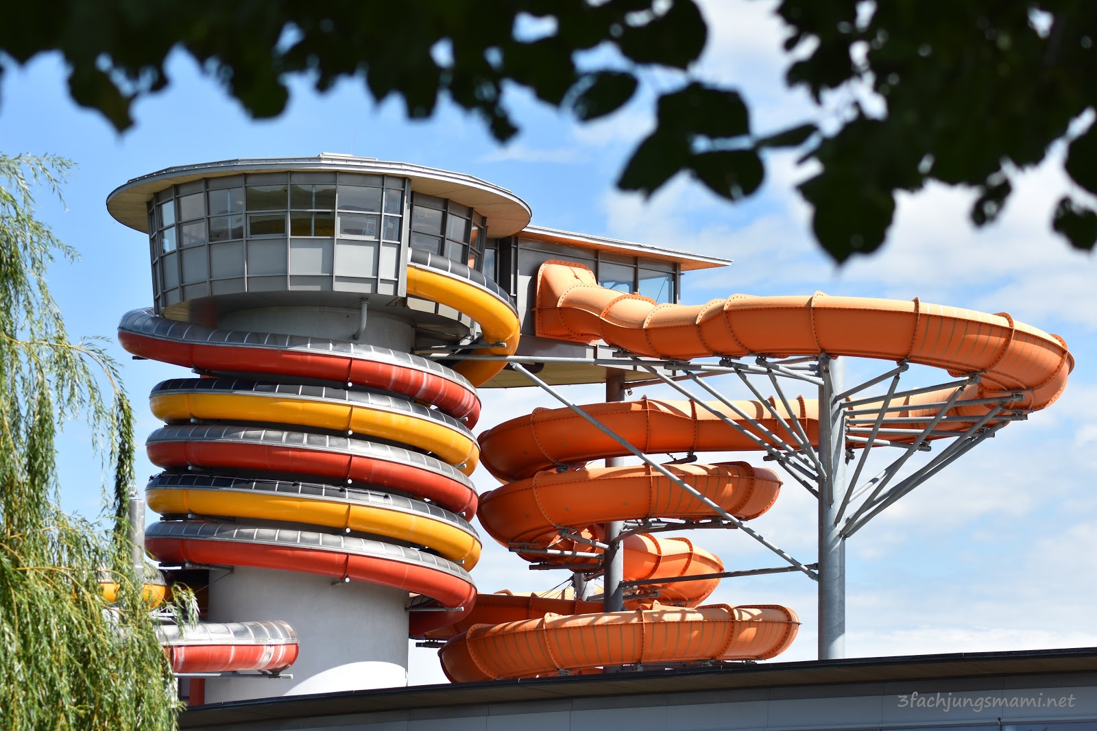 Im Sommer In Die Therme Im Hotel Sonnenpark Wird Es Nie Langweilig