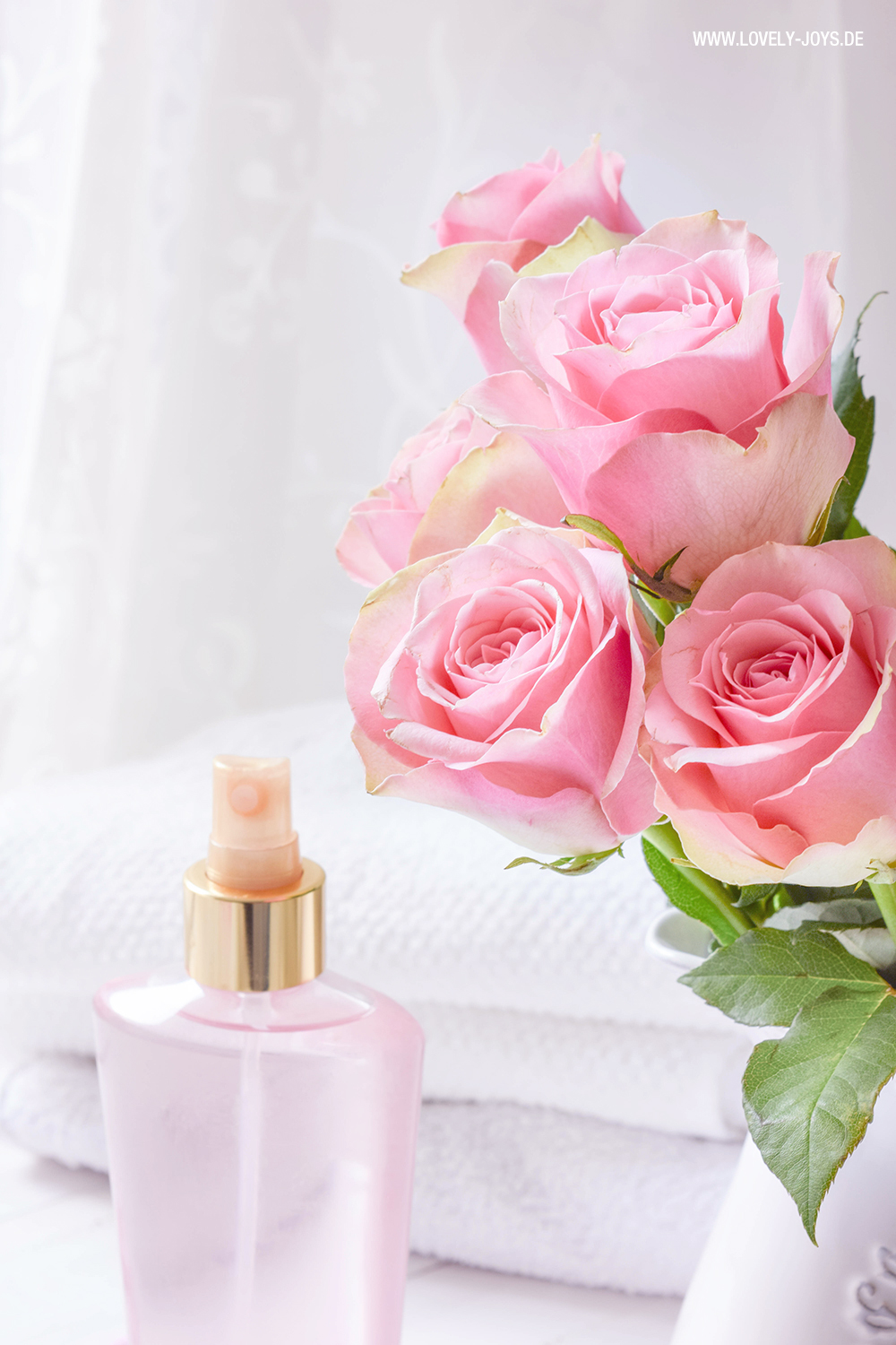 Rosenwasser Body Spray DIY Anleitung zum selber machen und herstellen Rosenwasser Body Spray DIY Anleitung zum selber machen und herstellen