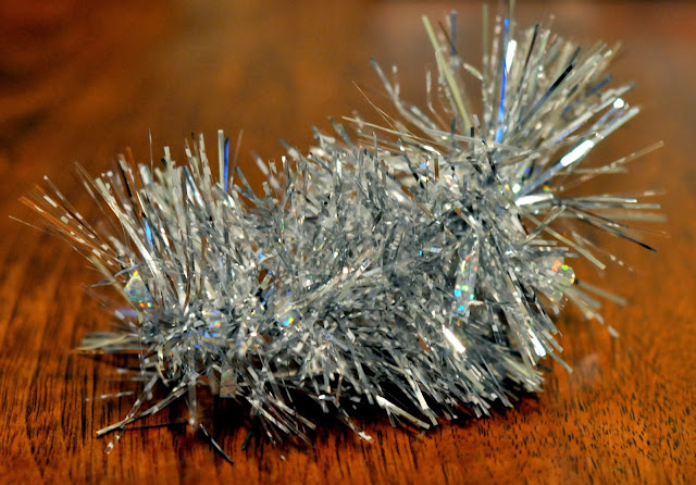 On the Side: How to Make DIY Tinsel Christmas Ornaments | Taste As You Go
