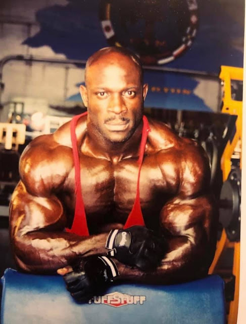 Ghanaian superman Eddie Abbew | LaptrinhX / News