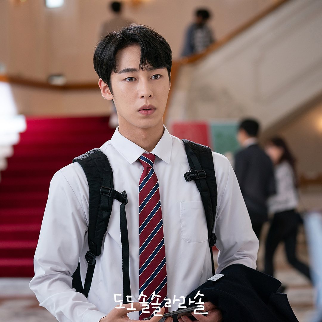These Dramatic Days - An Asian Drama and Music Blog: Instagram Updates: Go  Ara 고아라 and Lee Jae Wook 이재욱 as High Schoolers in Do do sol sol la la sol  도도솔솔라라솔