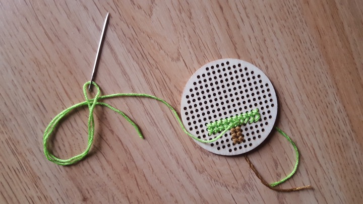 Cross stitched wooden Christmas tree ornament - with free pattern