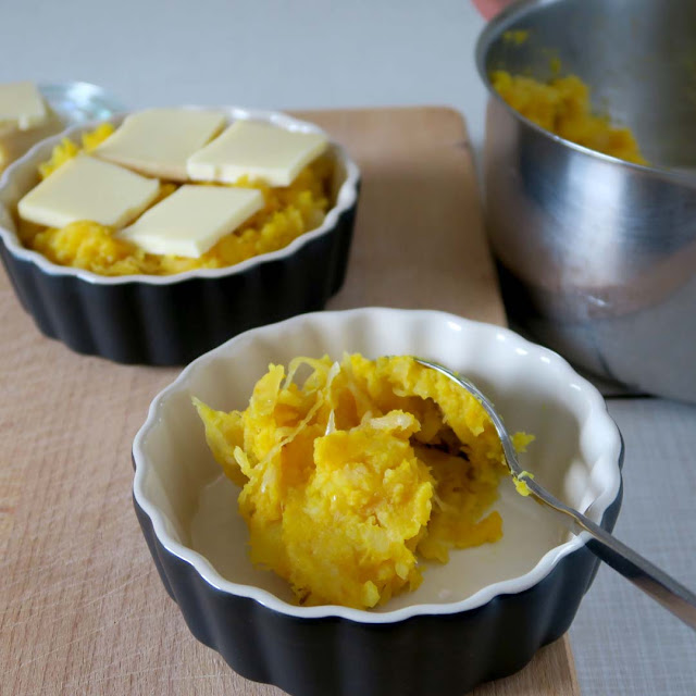 Sauerkrautgratin mit Kürbis in individuellen Schälchen