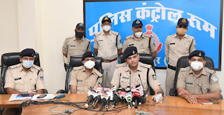 थाना रांझी अन्तर्गत हुई अंधी हत्या का 24 घंटे के अंदर खुलासा श्रम वीर भारत न्यूज़ जबलपुर क्राइम टुडे  जीजा एवं भांजे ने अपचारी बालक के साथ मिलकर  सिर पर पत्थर पटक कर की थी हत्या, अपचार बालक सहित आरोपी  बहनोई एवं भांजा पुलिस गिरफ्त में