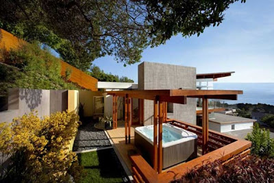 decora y disena: Casa Moderna de Playa con vistas a Laguna Beach California